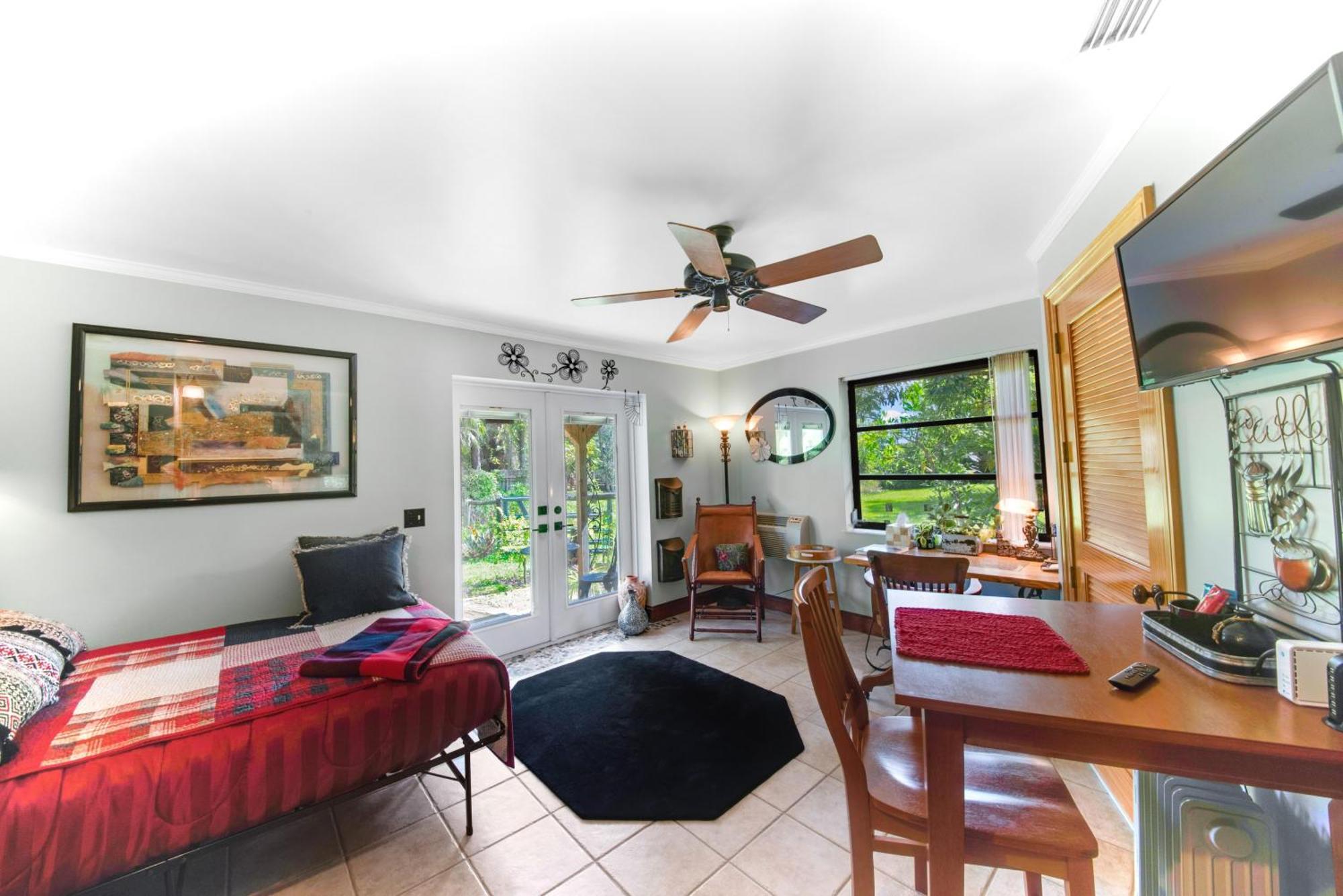 La Quiete Cove For One Bed and Breakfast Lake Worth Beach Εξωτερικό φωτογραφία